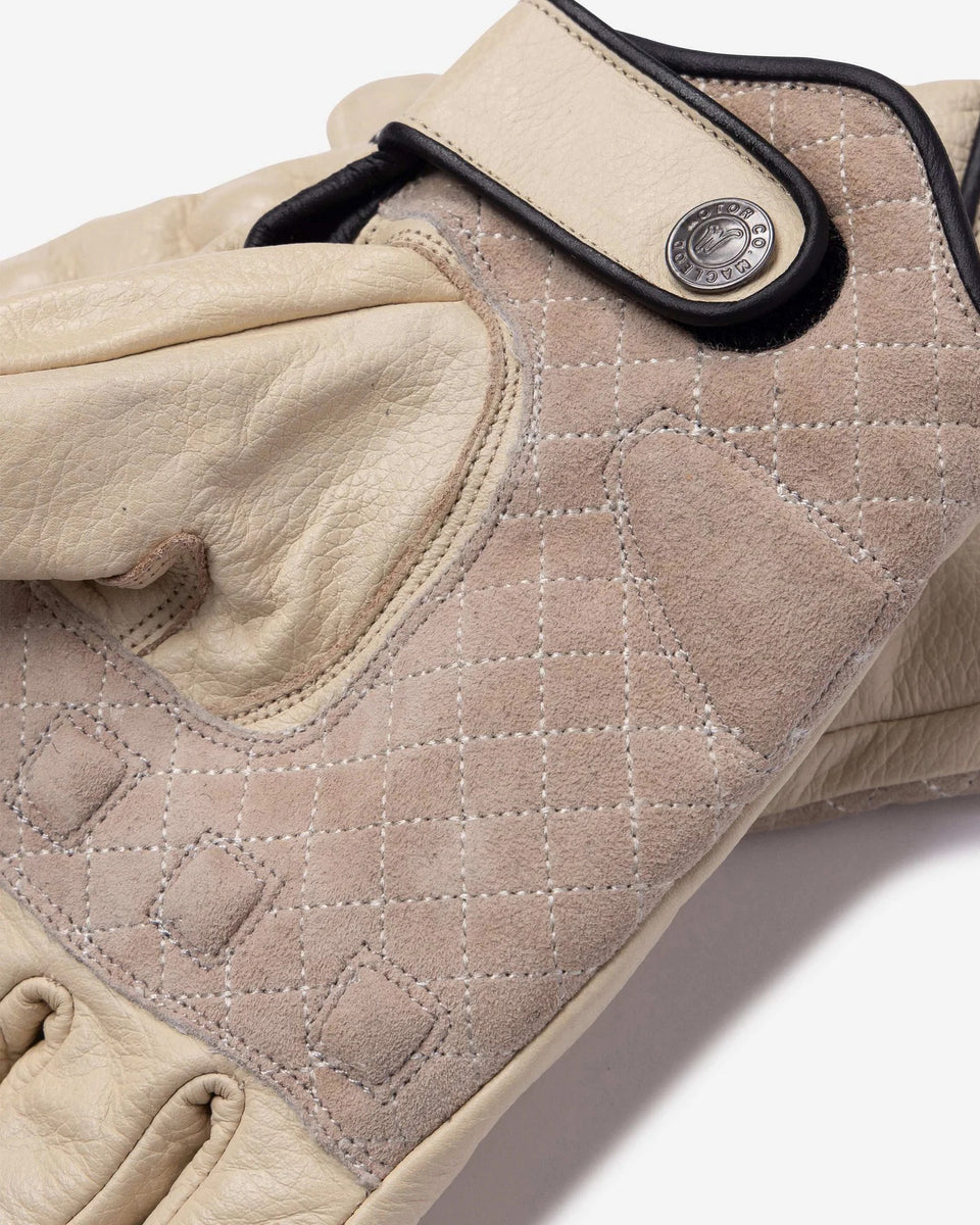 Macleod Rebel Leather Gloves - Cream studio image showing detail