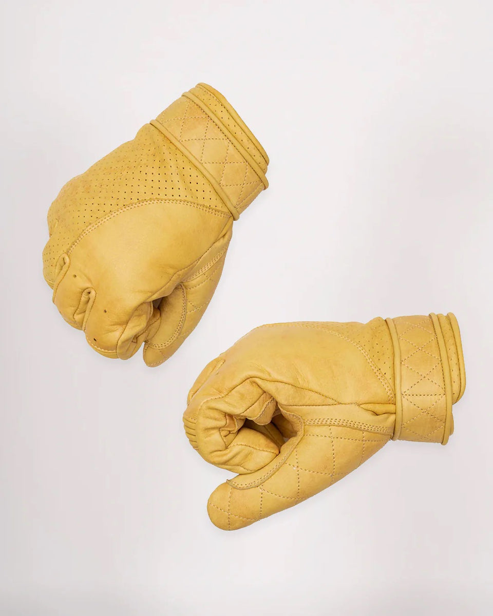 Goldtop Bobber leather motorcycle gloves tan studio image